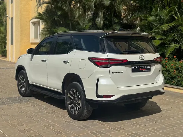 Used Toyota Fortuner Legender 2.8 4X4 AT in Bangalore