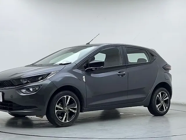 Used 2022 Tata Altroz in Delhi