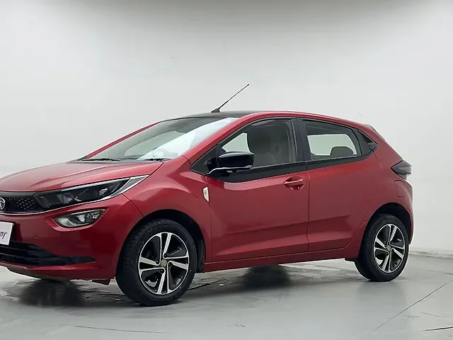 Used 2020 Tata Altroz in Delhi