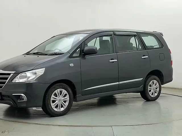 Used 2016 Toyota Innova in Thane