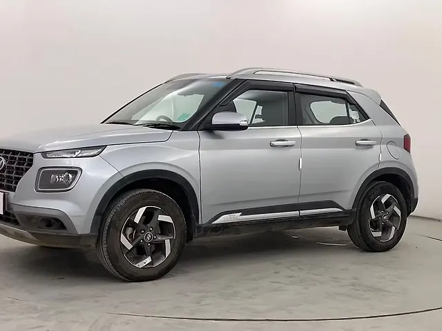 Used 2022 Hyundai Venue in Pune