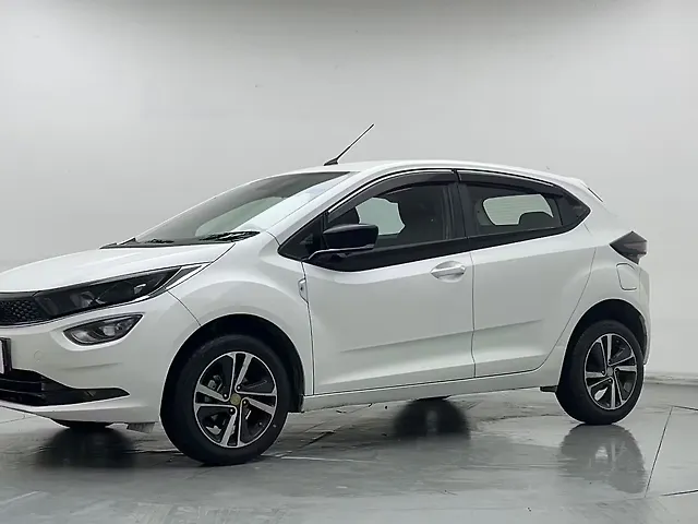 Used 2022 Tata Altroz in Delhi
