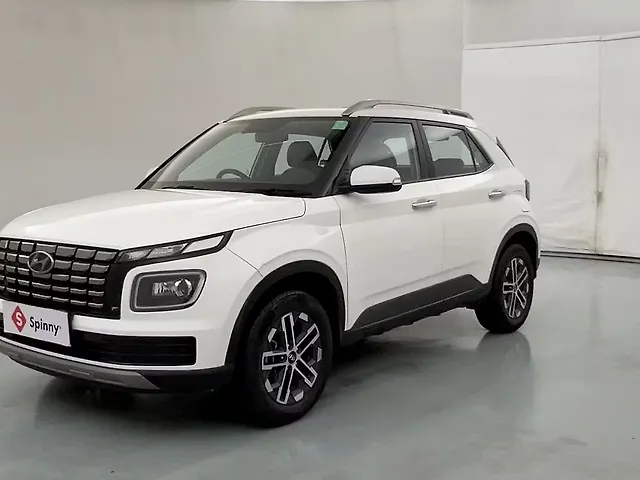 Used 2022 Hyundai Venue in Lucknow