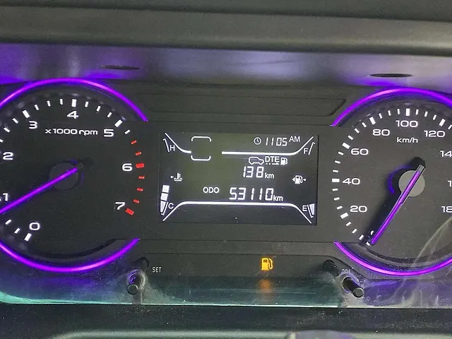Used Mahindra Marazzo M2 Diesel Turbo Manual 8 STR in Chennai