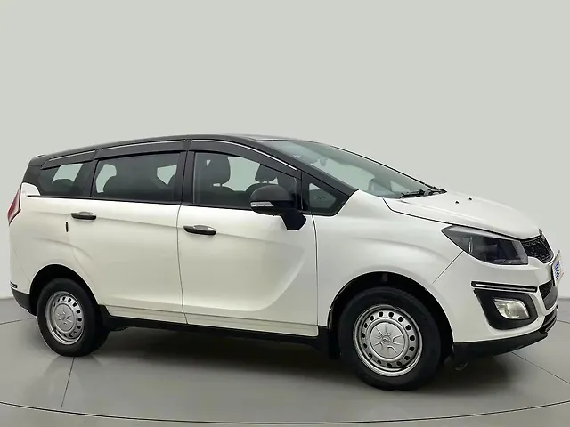 Used 2023 Mahindra Marazzo in Chennai Used 2023 Mahindra Marazzo in Chennai