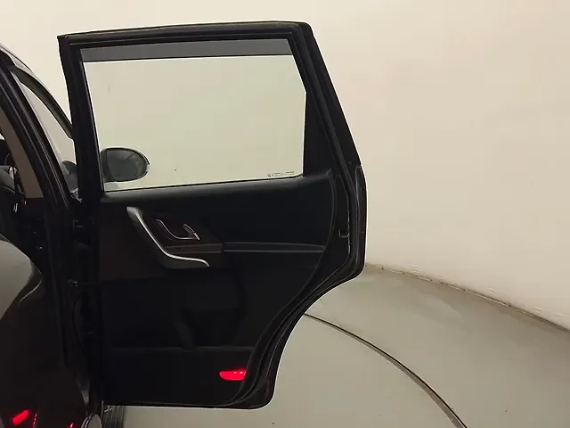 Used Mahindra XUV500 [2015-2018] W8 [2015-2017] in Mumbai