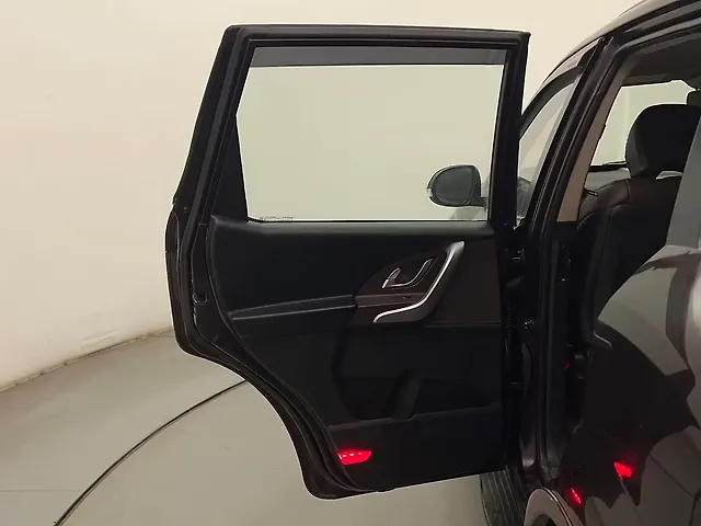 Used Mahindra XUV500 [2015-2018] W8 [2015-2017] in Mumbai