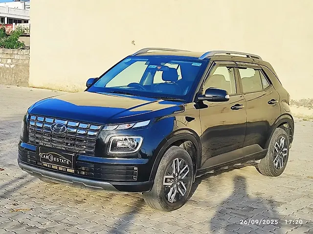 Used 2022 Hyundai Venue in Jaipur
