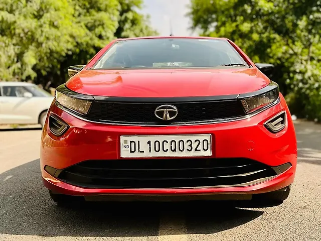 Used 2020 Tata Altroz in Delhi