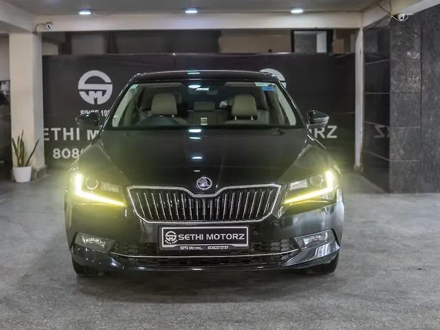 Used 2016 Skoda Superb in Delhi Used 2016 Skoda Superb in Delhi