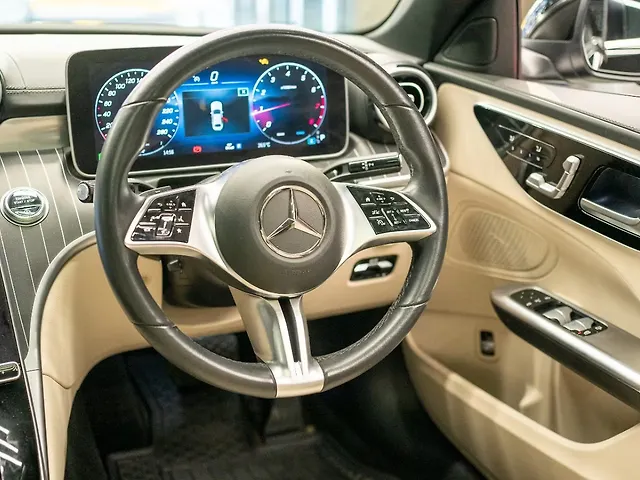 Used Mercedes-Benz C-Class C 200 in Delhi