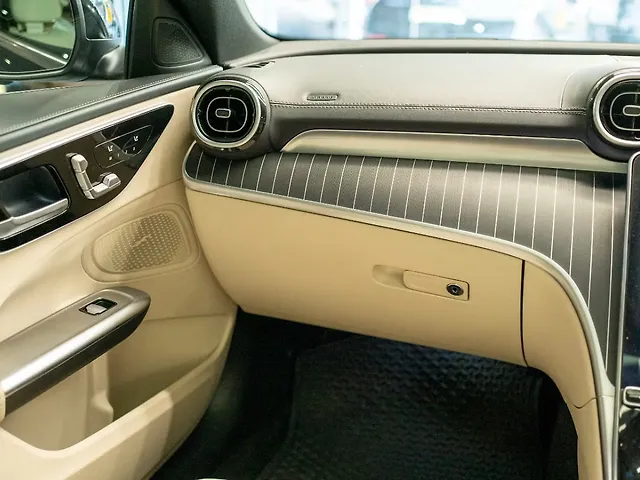 Used Mercedes-Benz C-Class C 200 in Delhi