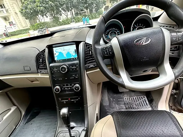 Used Mahindra XUV500 [2015-2018] W6 AT in Delhi