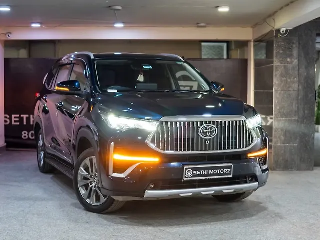 Used 2025 Toyota Innova Hycross in Delhi Used 2025 Toyota Innova Hycross in Delhi