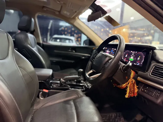 Used Mahindra XUV700 AX7 2WD Petrol 2.0L Turbo Manual 7 STR in Hyderabad