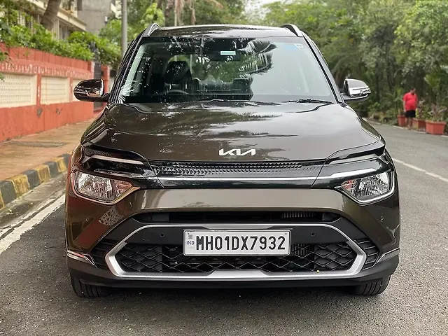 Used 2022 Kia Carens in Mumbai