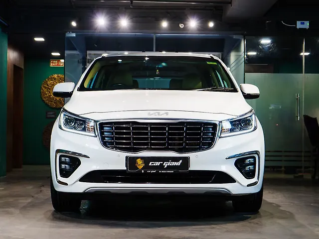 Used 2022 Kia Carnival in Delhi Used 2022 Kia Carnival in Delhi