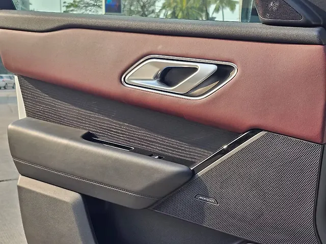 Used Land Rover Range Rover Velar [2017-2023] S R-Dynamic 2.0 Diesel in Mumbai