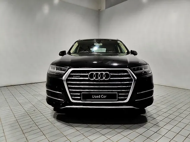 Used 2016 Audi Q7 in Pune Used 2016 Audi Q7 in Pune