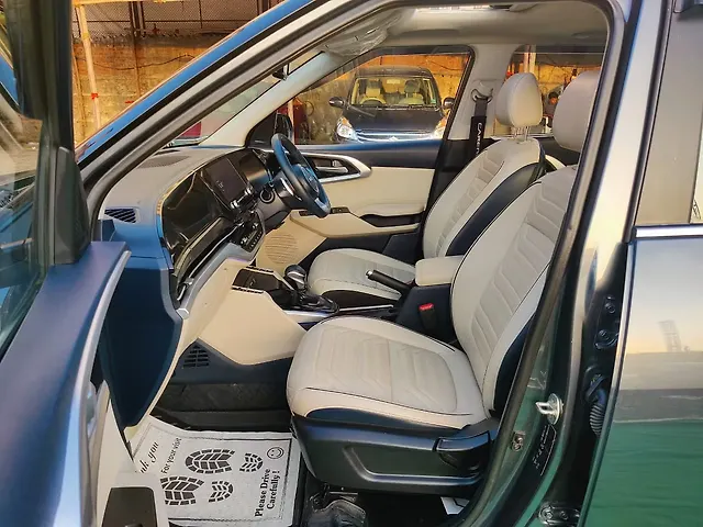 Used Kia Carens [2022-2023] Luxury Plus 1.5 Diesel AT 7 STR in Mumbai