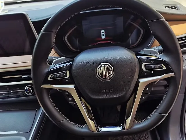 Used MG Gloster Savvy 7 STR 2.0 Twin Turbo 4WD in Mumbai