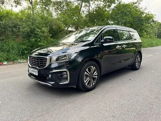 Used 2023 Kia Carnival in Delhi Used 2023 Kia Carnival in Delhi