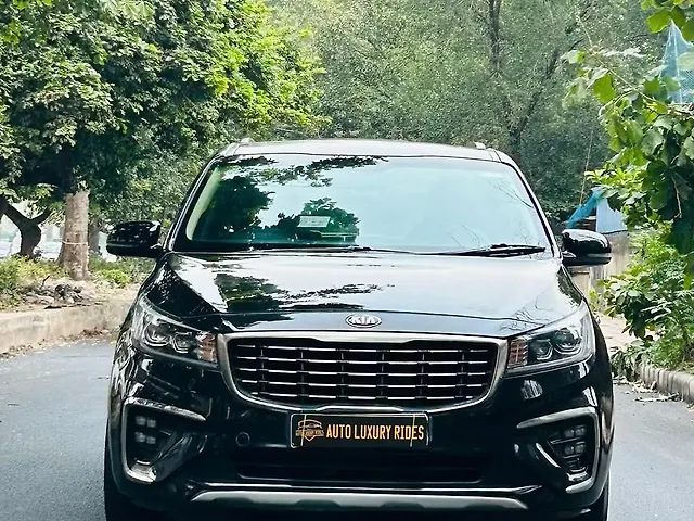 Used 2020 Kia Carnival in Delhi Used 2020 Kia Carnival in Delhi