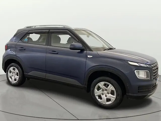 Used 2022 Hyundai Venue in Delhi Used 2022 Hyundai Venue in Delhi
