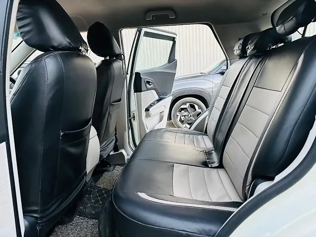 Used Mahindra XUV300 [2019-2024] W8 1.2 Petrol in Guwahati