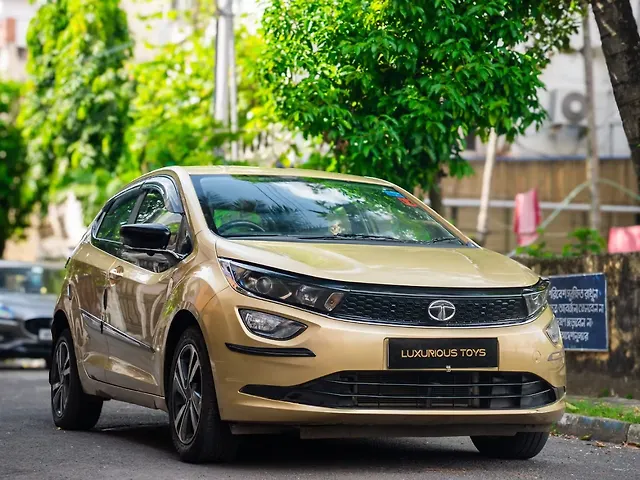 Used 2022 Tata Altroz in Kolkata