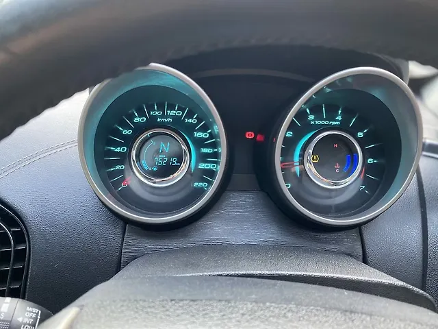 Used Mahindra XUV500 W11 AT in Delhi