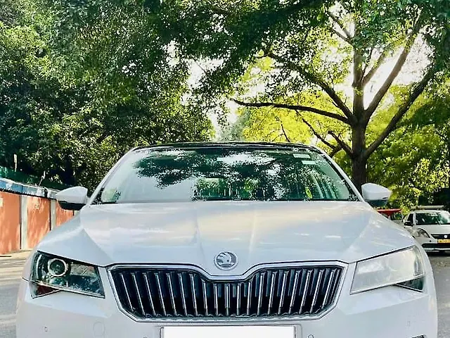 Used 2019 Skoda Superb in Delhi Used 2019 Skoda Superb in Delhi