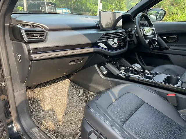 Used Tata Safari Accomplished Plus Dual Tone AT 7 STR in Mumbai Used Tata Safari Accomplished Plus Dual Tone AT 7 STR in Mumbai