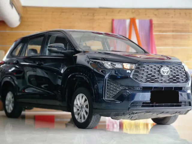 Used 2023 Toyota Innova Hycross in Delhi Used 2023 Toyota Innova Hycross in Delhi