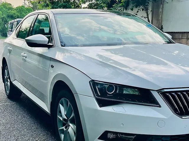 Used 2017 Skoda Superb in Delhi Used 2017 Skoda Superb in Delhi