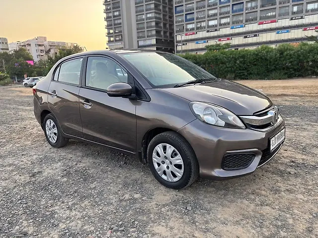 Used 2016 Honda Amaze in Ahmedabad Used 2016 Honda Amaze in Ahmedabad