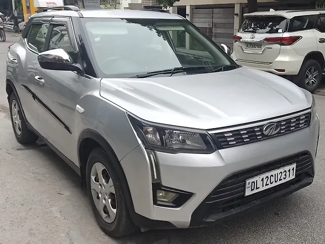 Used Mahindra XUV300 [2019-2024] 1.2 W6 [2019-2019] in Delhi