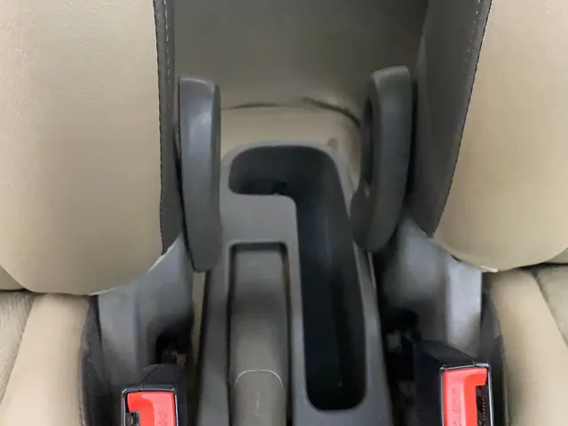 Used Hyundai i10 [2010-2017] Sportz 1.1 iRDE2 [2010--2017] in Ahmedabad