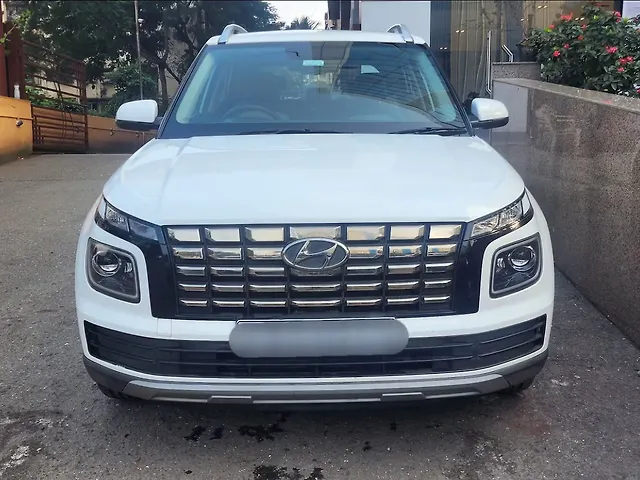 Used 2023 Hyundai Venue in Mumbai Used 2023 Hyundai Venue in Mumbai