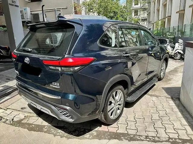 Used Toyota Innova Hycross ZX (O) Hybrid (Electric + Petrol) Automatic (e-CVT) 7 STR in Chennai