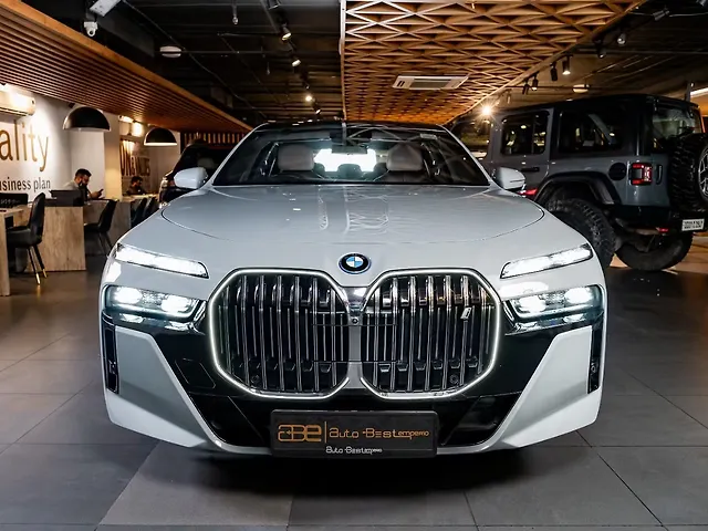 Used 2024 BMW i7 in Delhi Used 2024 BMW i7 in Delhi