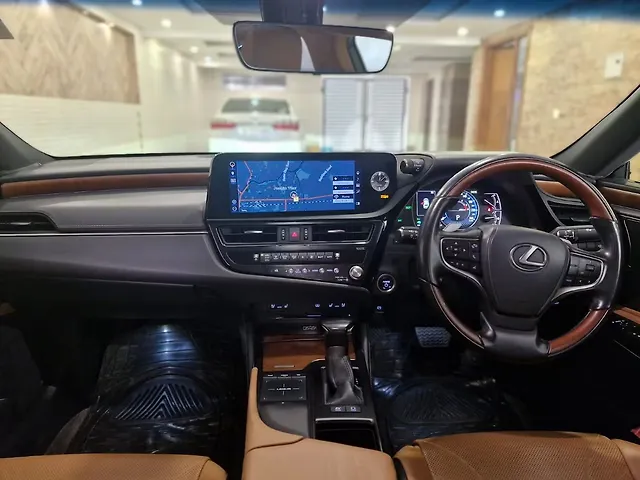 Used Lexus Old Generation ES 2018 300h Luxury in Meerut Used Lexus Old Generation ES 2018 300h Luxury in Meerut
