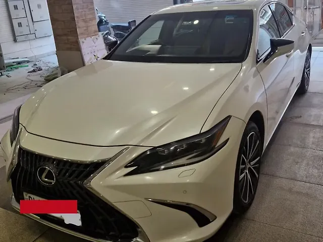 Used Lexus Old Generation ES 2018 300h Luxury in Meerut Used Lexus Old Generation ES 2018 300h Luxury in Meerut