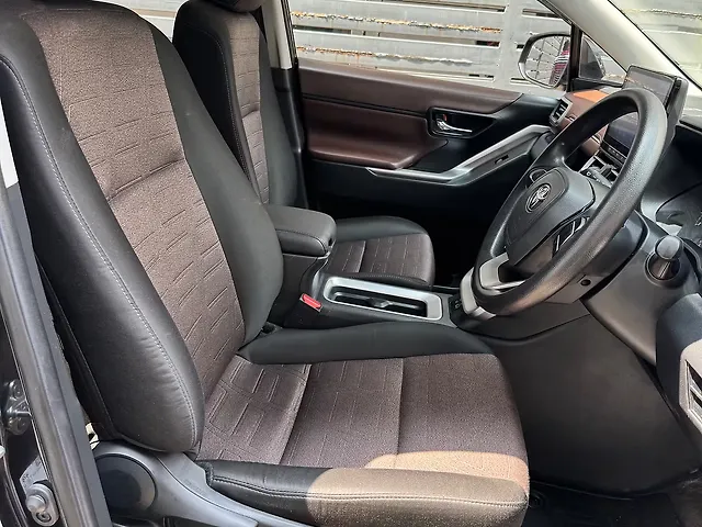 Used Toyota Innova Hycross GX (O) Petrol Automatic (CVT) 7 STR in Chennai Used Toyota Innova Hycross GX (O) Petrol Automatic (CVT) 7 STR in Chennai