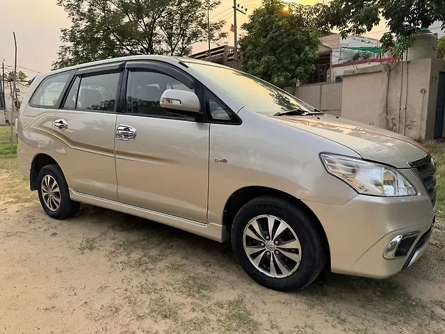 Used 2015 Toyota Innova in Jalandhar