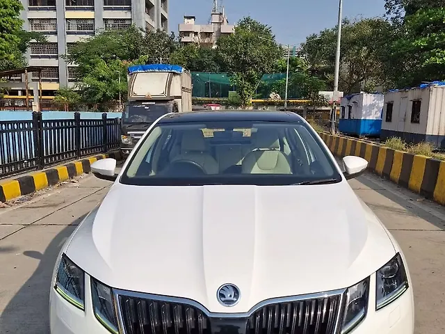 Used 2019 Skoda Octavia in Mumbai