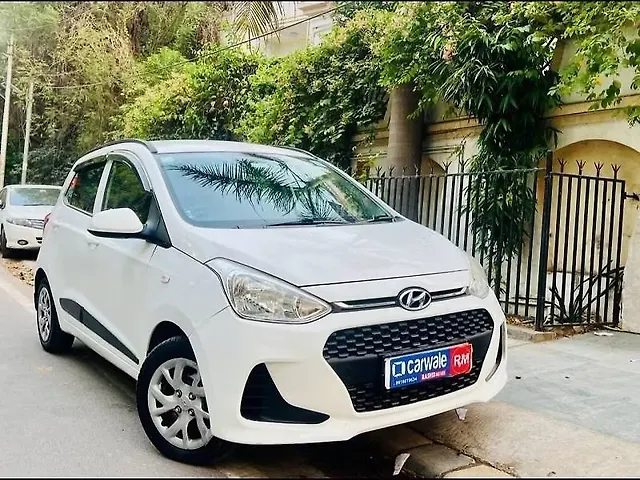 Used 2020 Hyundai Grand i10 in Kanpur
