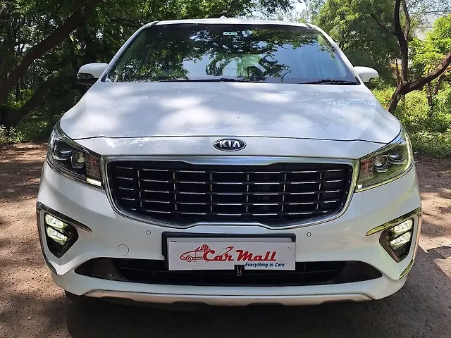 Used 2021 Kia Carnival in Nashik