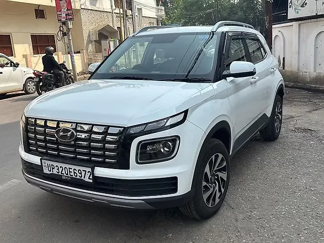 Used 2025 Hyundai Venue in Lucknow