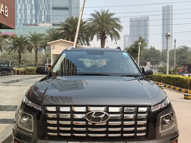 Used 2024 Hyundai Venue in Gurgaon Used 2024 Hyundai Venue in Gurgaon